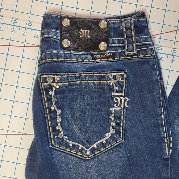 Miss Me Boot Women's Size 27 Jeans Actual 28x30 Denim Beaded Jeweled Blue - Picture 2 of 16